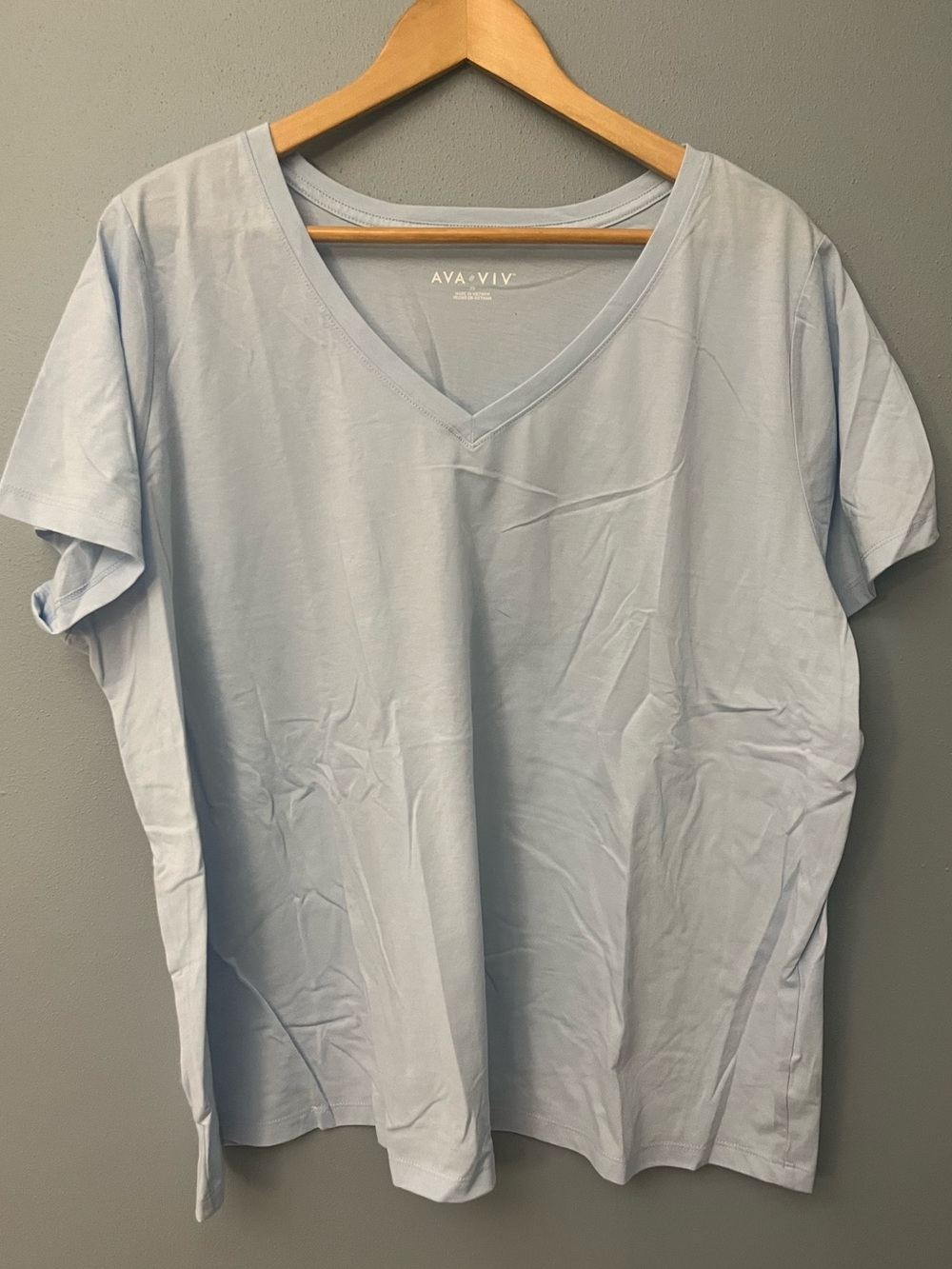 Ava & Viv V-Neck Short Sleeve Tee